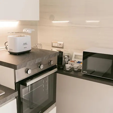 Апартаменты 5 Stelle Free Parking, Netflix, Wi-fi *