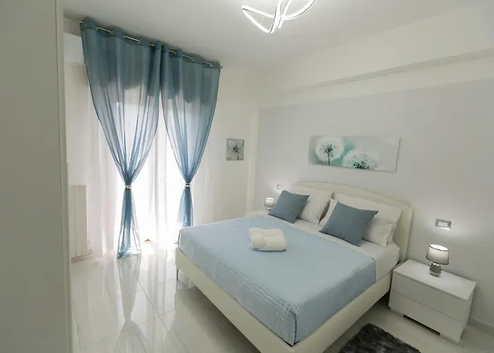 公寓 5 Stelle Free Parking, Netflix, Wi-fi 克罗托内