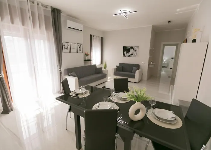 5 Stelle Free Parking, Netflix, Wi-fi 克罗托内